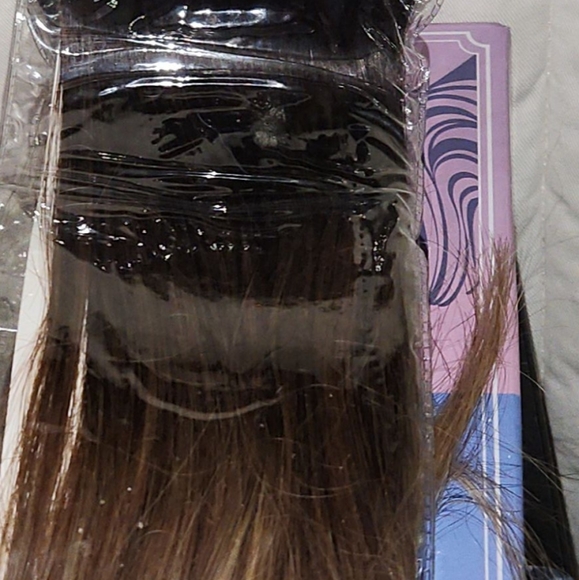 Remi Human hair extentions. Two toned. Chocolate brown and medium blond 22 inch - Picture 2 of 6